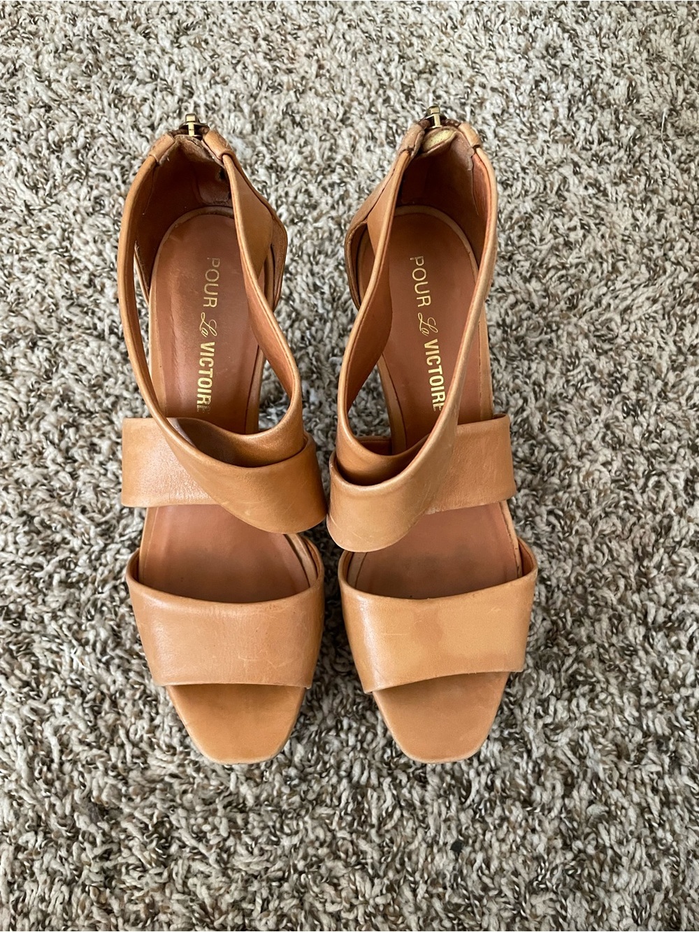 Pour La Victoire Cognac Tan Leather Crisscross Block Heel Sandals